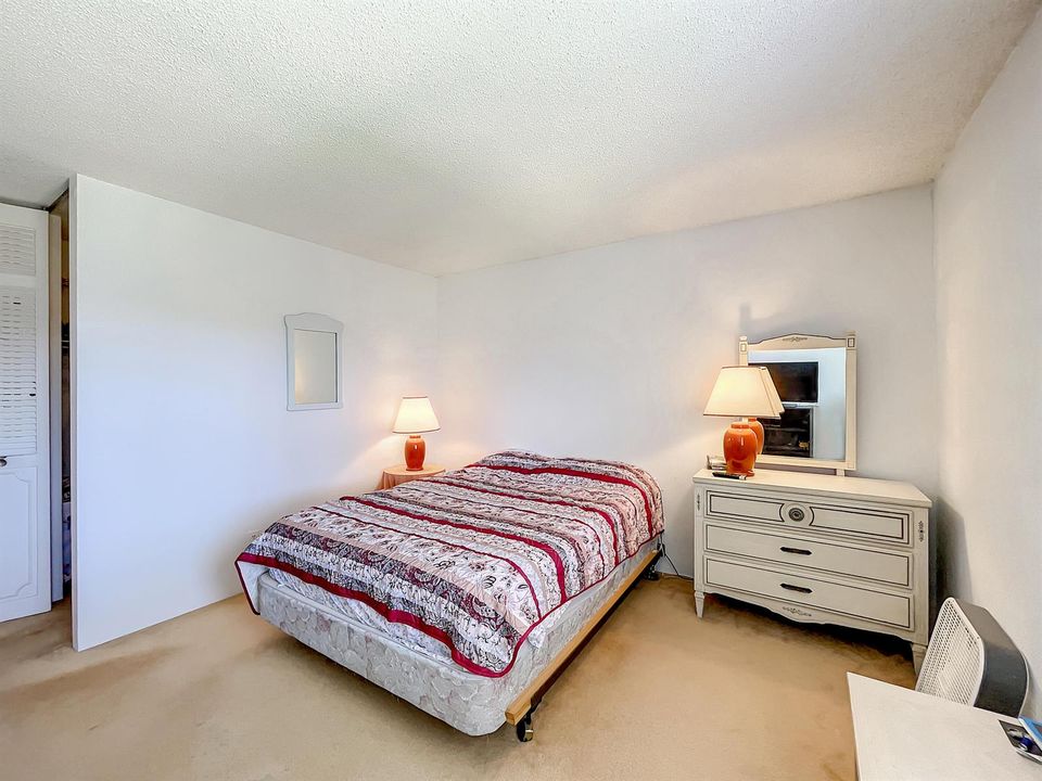 2nd Bedroom