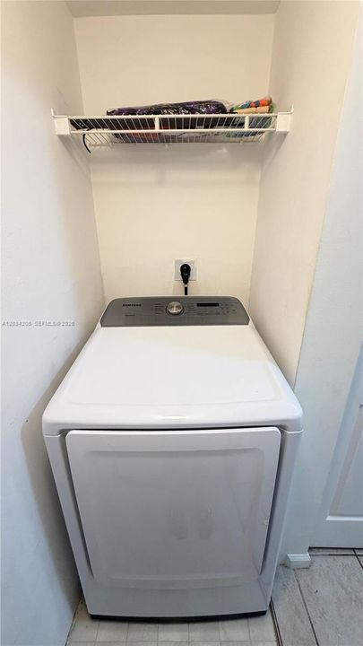 For Rent: $3,900 (3 beds, 2 baths, 1353 Square Feet)
