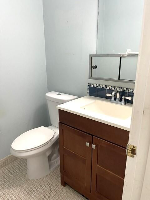 Guest half bathroom