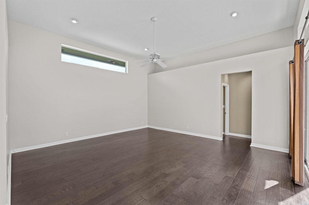 14-web-or-mls-A7407916