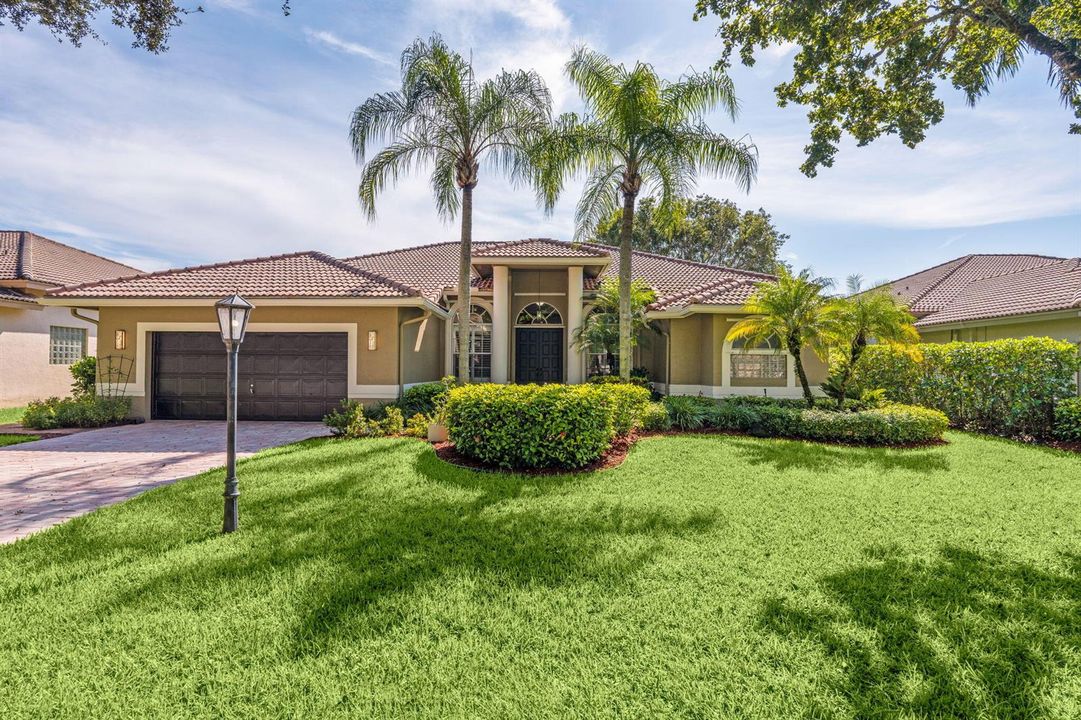 1-web-or-mls-A7407869