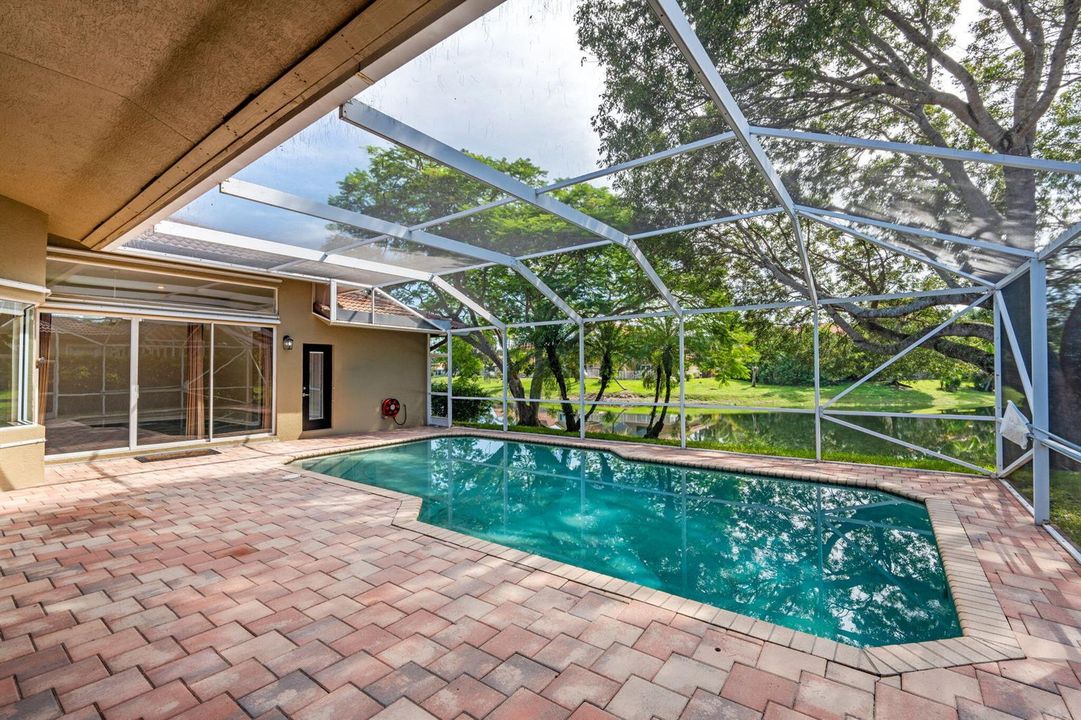 50-web-or-mls-A7408073