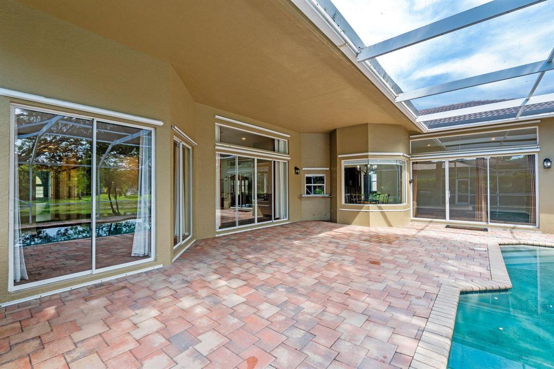 49-web-or-mls-A7408075