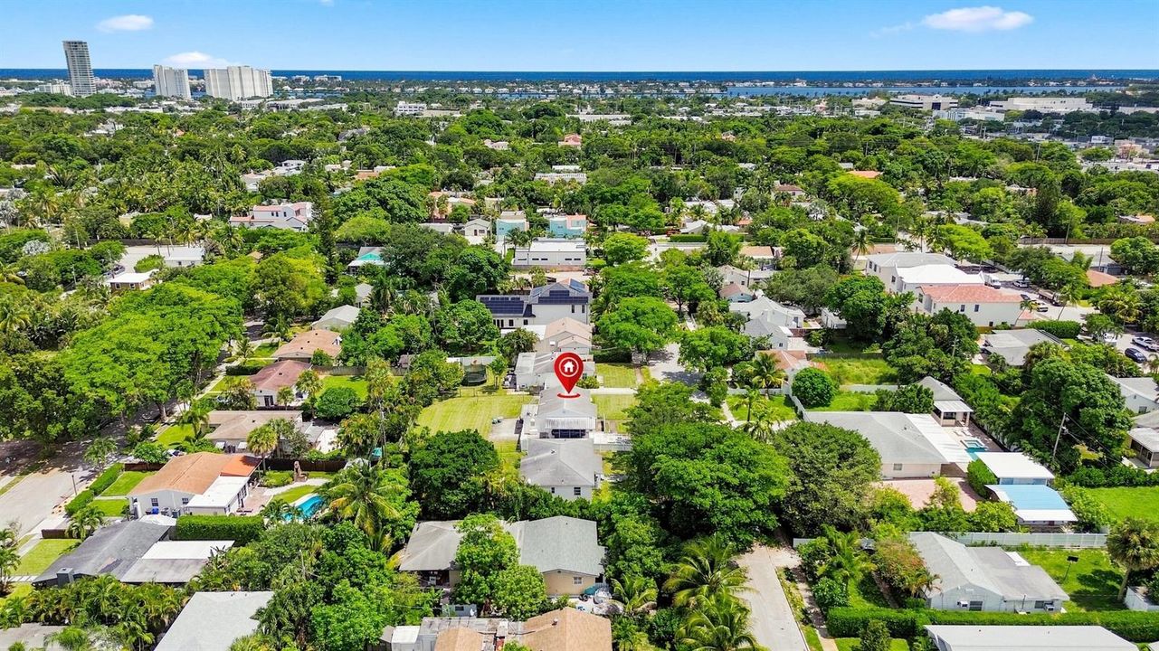 933 Upland Rd - Pineapple Park