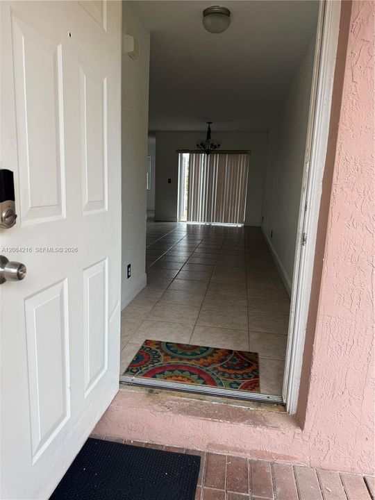 For Rent: $3,700 (3 beds, 2 baths, 1790 Square Feet)