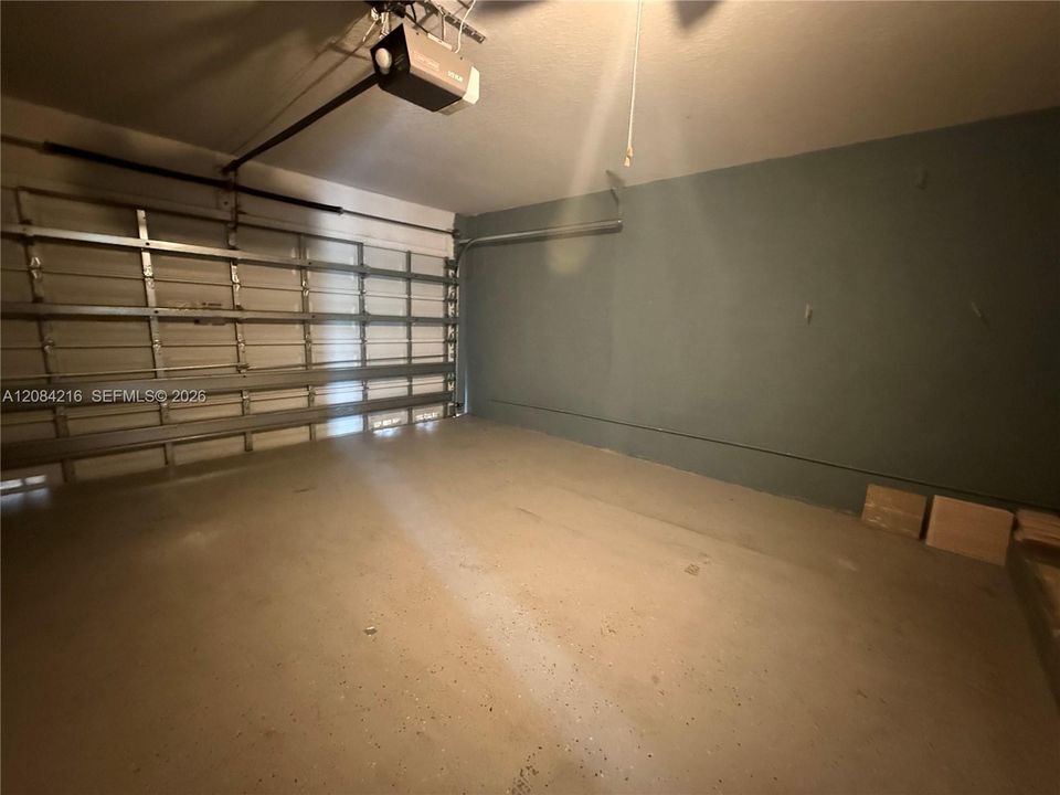 For Rent: $3,700 (3 beds, 2 baths, 1790 Square Feet)