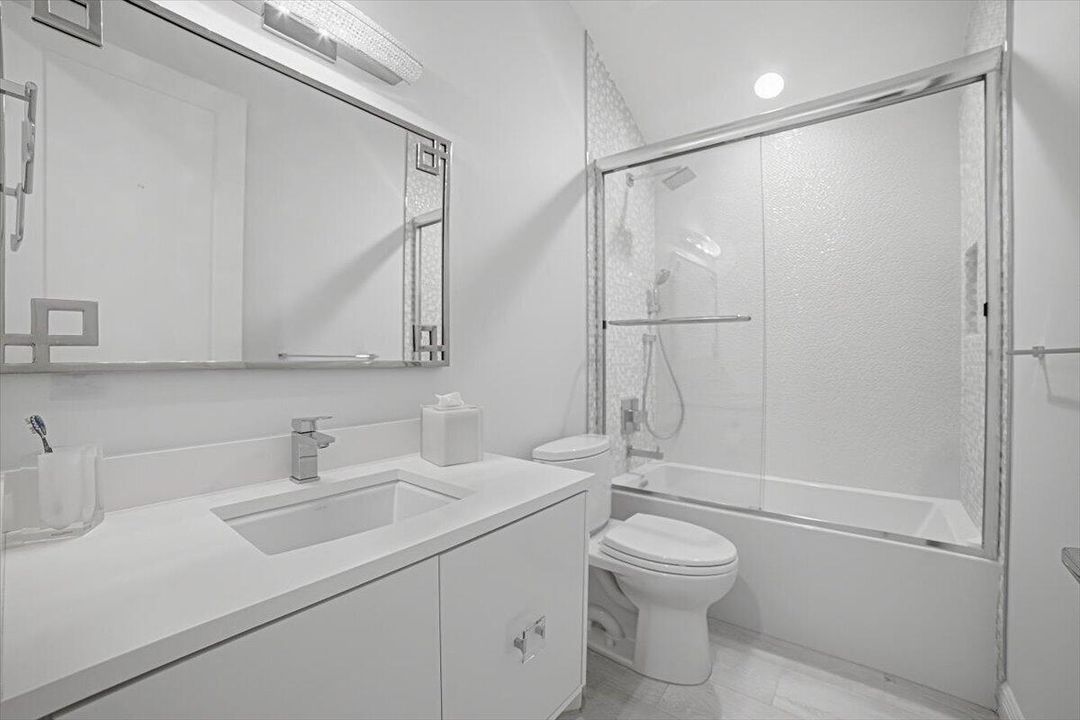 23-Bathroom