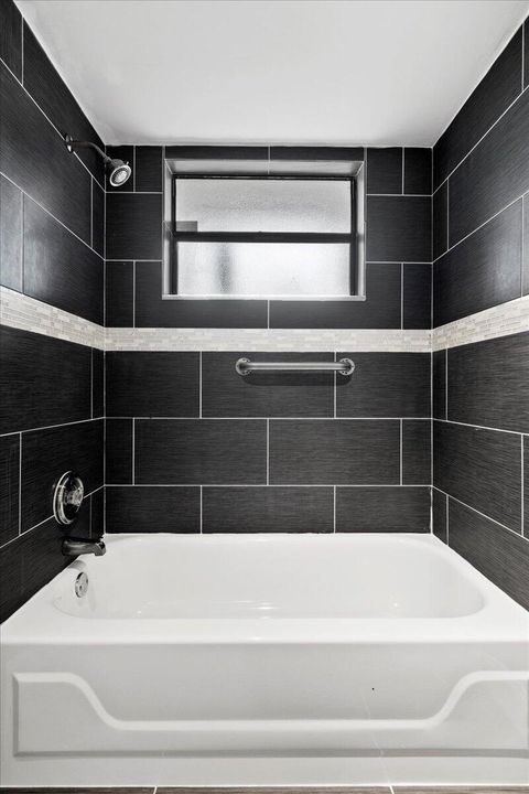 22-JLC_6745