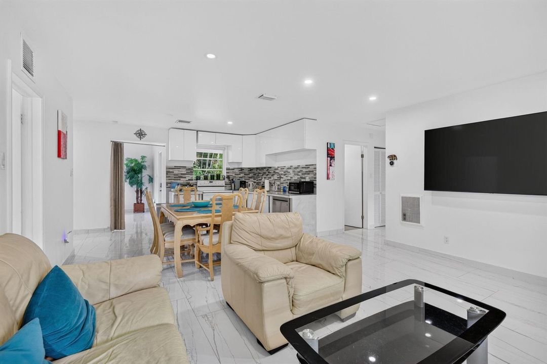 210 NE 5TH Ave , Dania Beach, FL, 33004