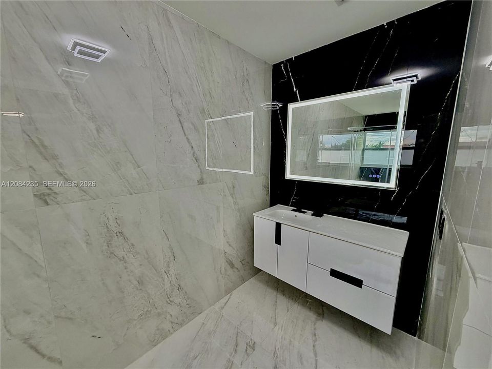 В аренду: $3,900 (4 спален, 3 ванн, 2648 Квадратных фут)