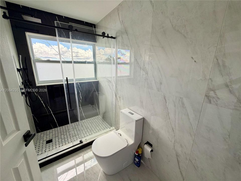 В аренду: $3,900 (4 спален, 3 ванн, 2648 Квадратных фут)