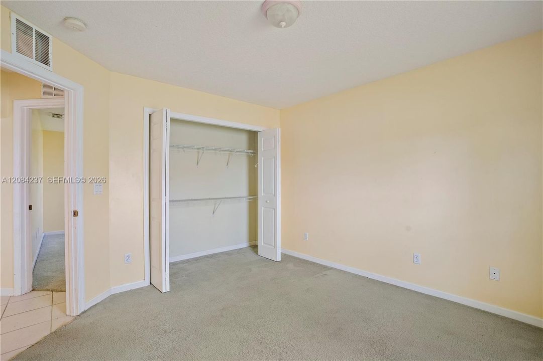На продажу: $429,900 (3 спален, 2 ванн, 1830 Квадратных фут)