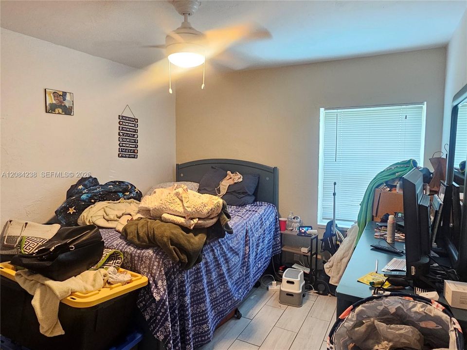 En Venta: $749,000 (2 camas, 1 baños, 1375 Pies cuadrados)
