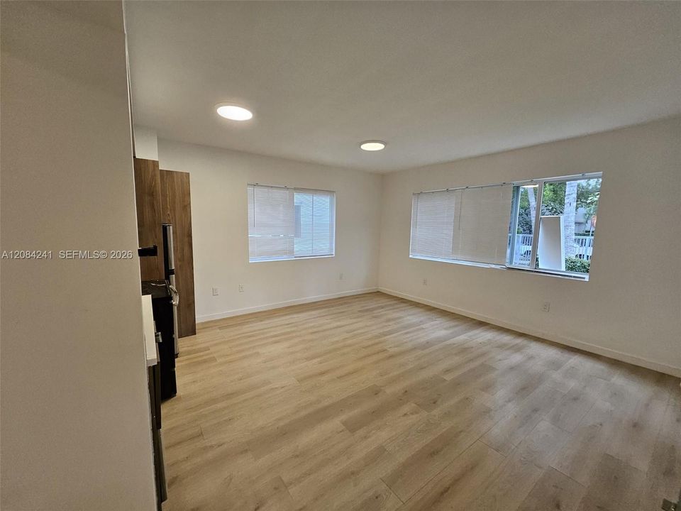 En Venta: $330,000 (1 camas, 1 baños, 521 Pies cuadrados)