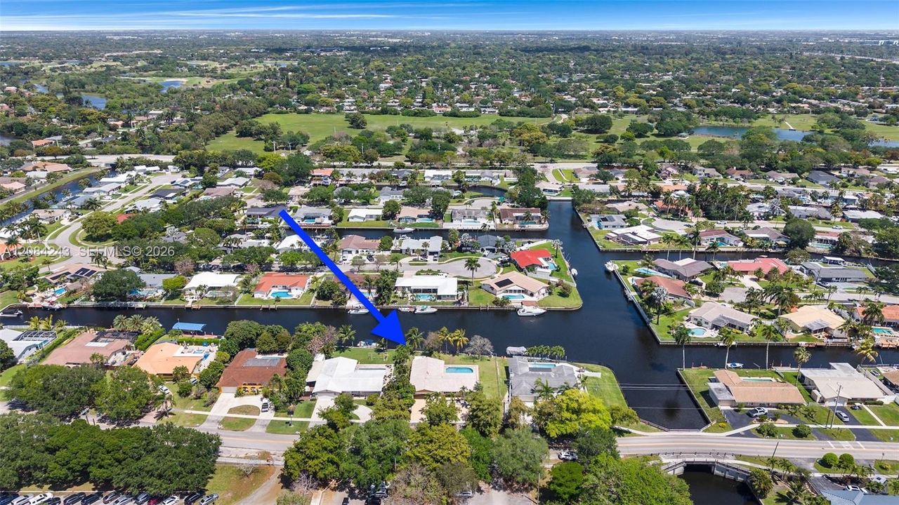 For Sale: $969,000 (4 beds, 2 baths, 1888 Square Feet)