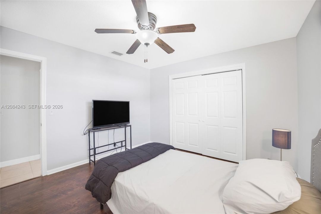 For Sale: $969,000 (4 beds, 2 baths, 1888 Square Feet)