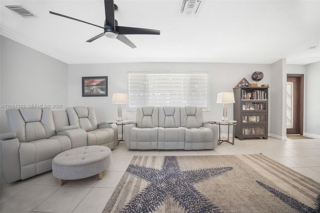For Sale: $969,000 (4 beds, 2 baths, 1888 Square Feet)