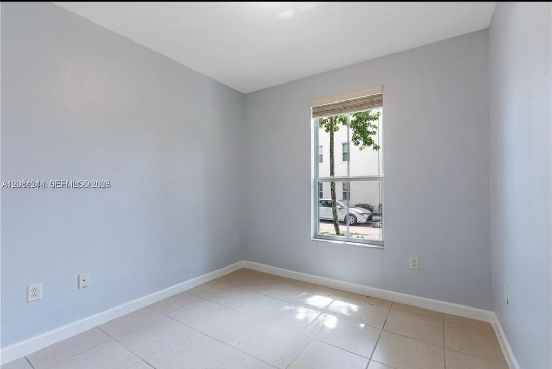 В аренду: $3,397 (4 спален, 3 ванн, 2312 Квадратных фут)