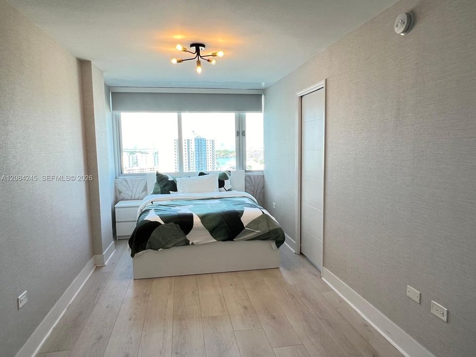 For Rent: $2,950 (2 beds, 2 baths, 912 Square Feet)