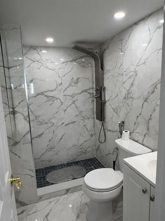 For Rent: $2,950 (2 beds, 2 baths, 912 Square Feet)