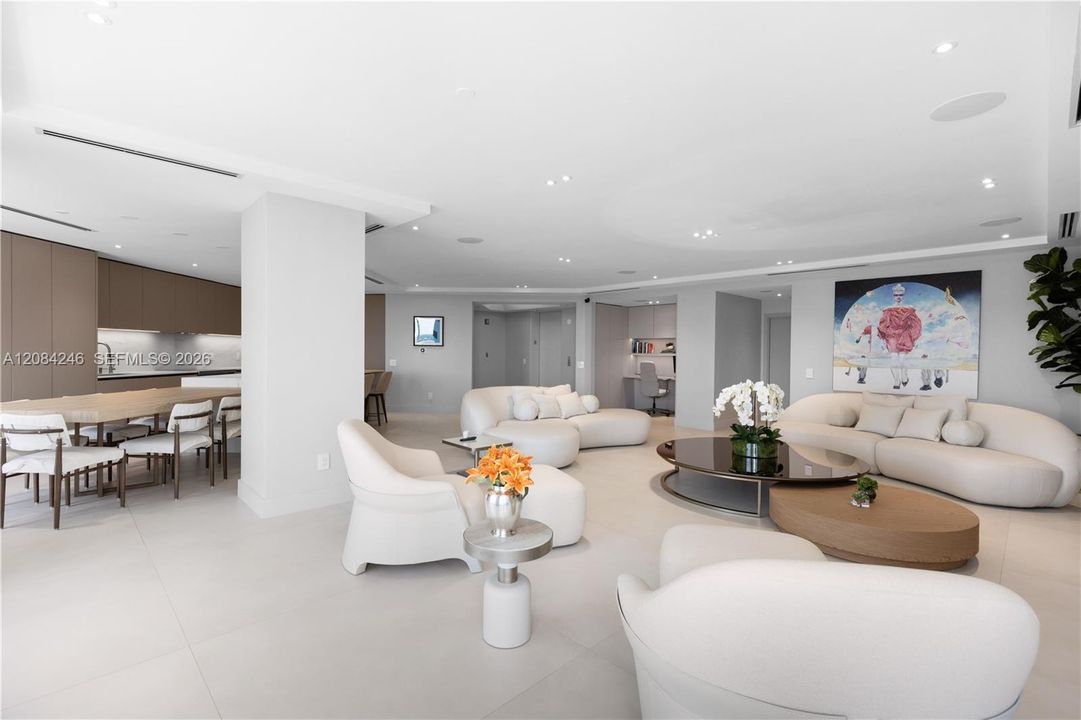 For Sale: $1,850,000 (3 beds, 2 baths, 2720 Square Feet)