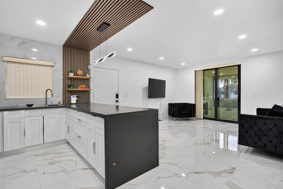 6-web-or-mls-8404 -7994