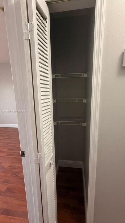 For Rent: $2,800 (3 beds, 2 baths, 1308 Square Feet)