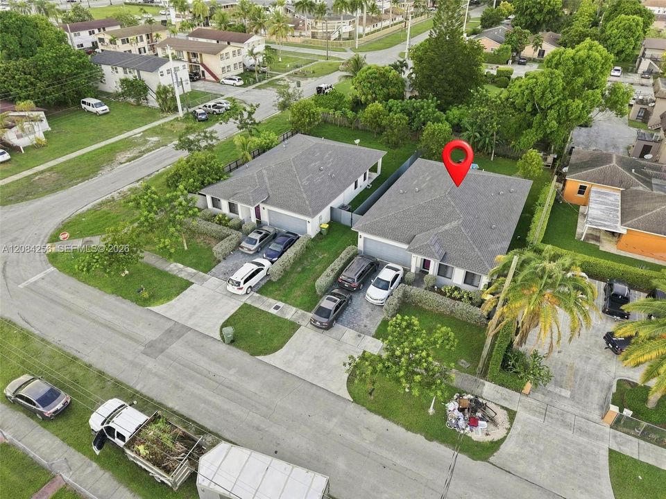 En Venta: $650,000 (4 camas, 3 baños, 1866 Pies cuadrados)
