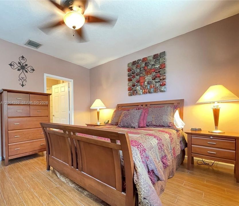 For Rent: $3,000 (3 beds, 2 baths, 1183 Square Feet)
