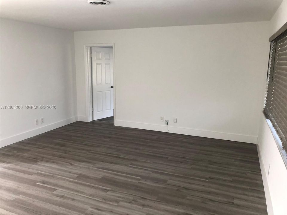 For Rent: $3,500 (3 beds, 2 baths, 1391 Square Feet)