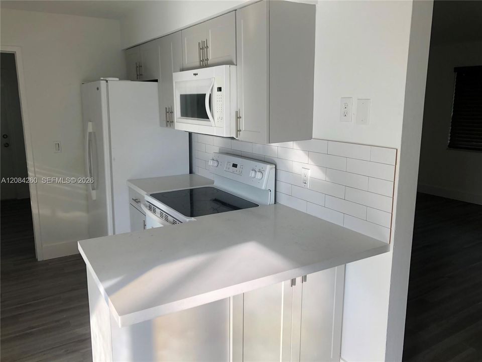 For Rent: $3,500 (3 beds, 2 baths, 1391 Square Feet)