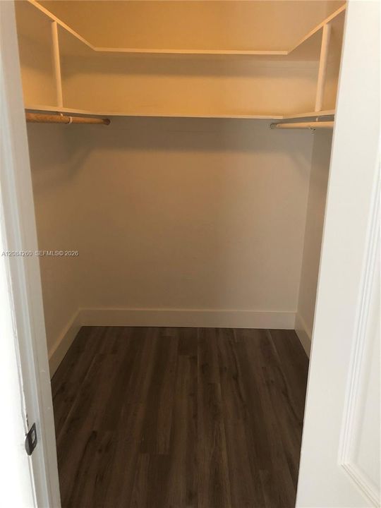 For Rent: $3,500 (3 beds, 2 baths, 1391 Square Feet)