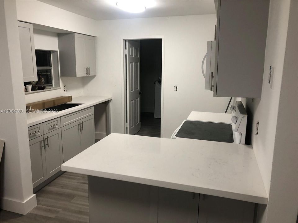 For Rent: $3,500 (3 beds, 2 baths, 1391 Square Feet)