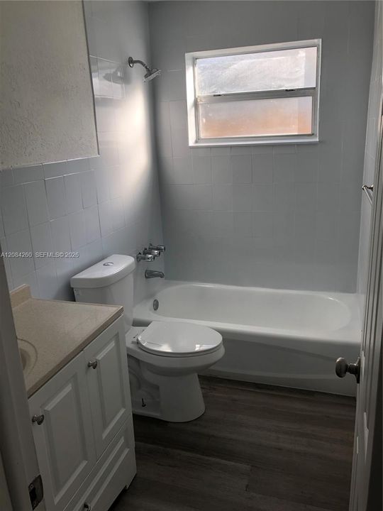 For Rent: $3,500 (3 beds, 2 baths, 1391 Square Feet)