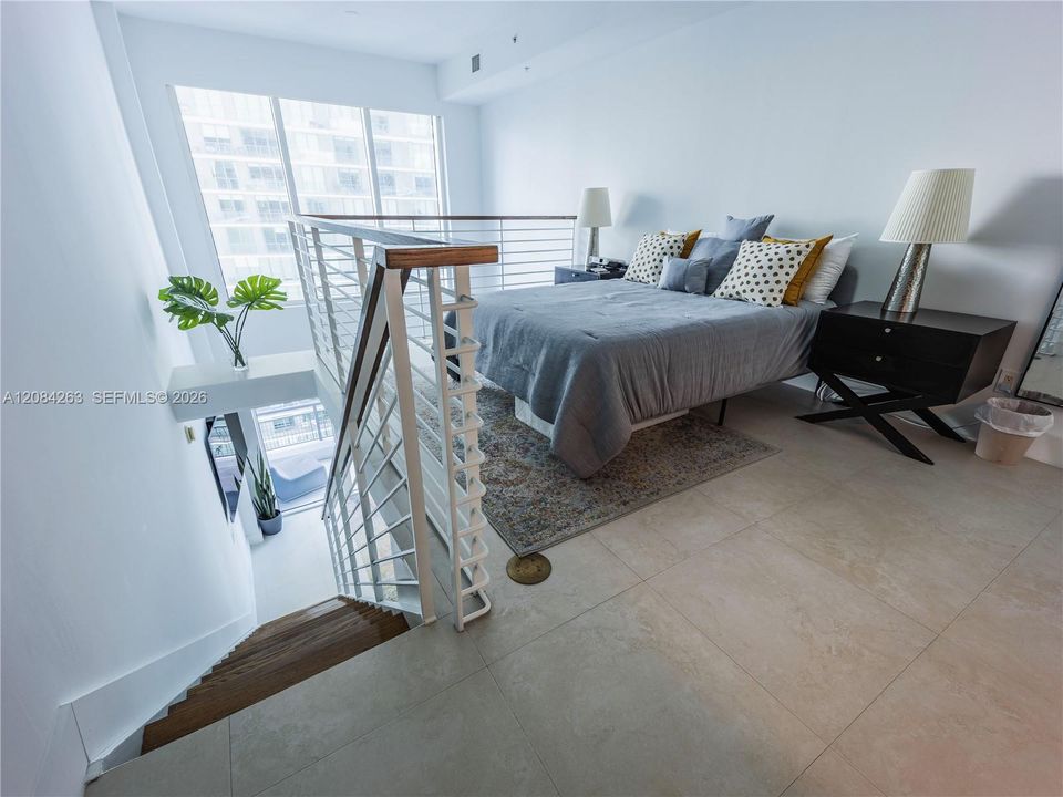 For Rent: $3,500 (1 beds, 1 baths, 802 Square Feet)