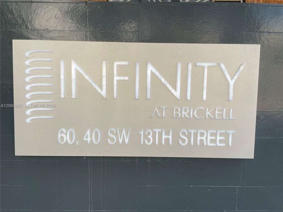 For Rent: $3,500 (1 beds, 1 baths, 802 Square Feet)