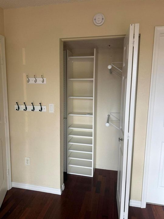 Bed Closet