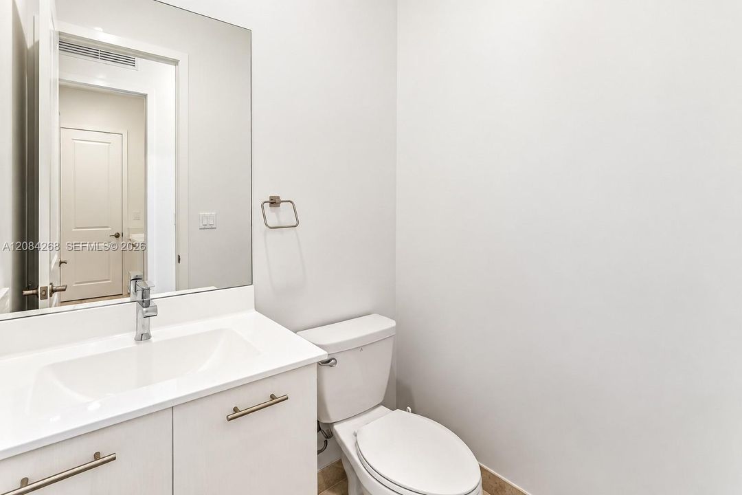For Sale: $969,900 (3 beds, 3 baths, 2047 Square Feet)