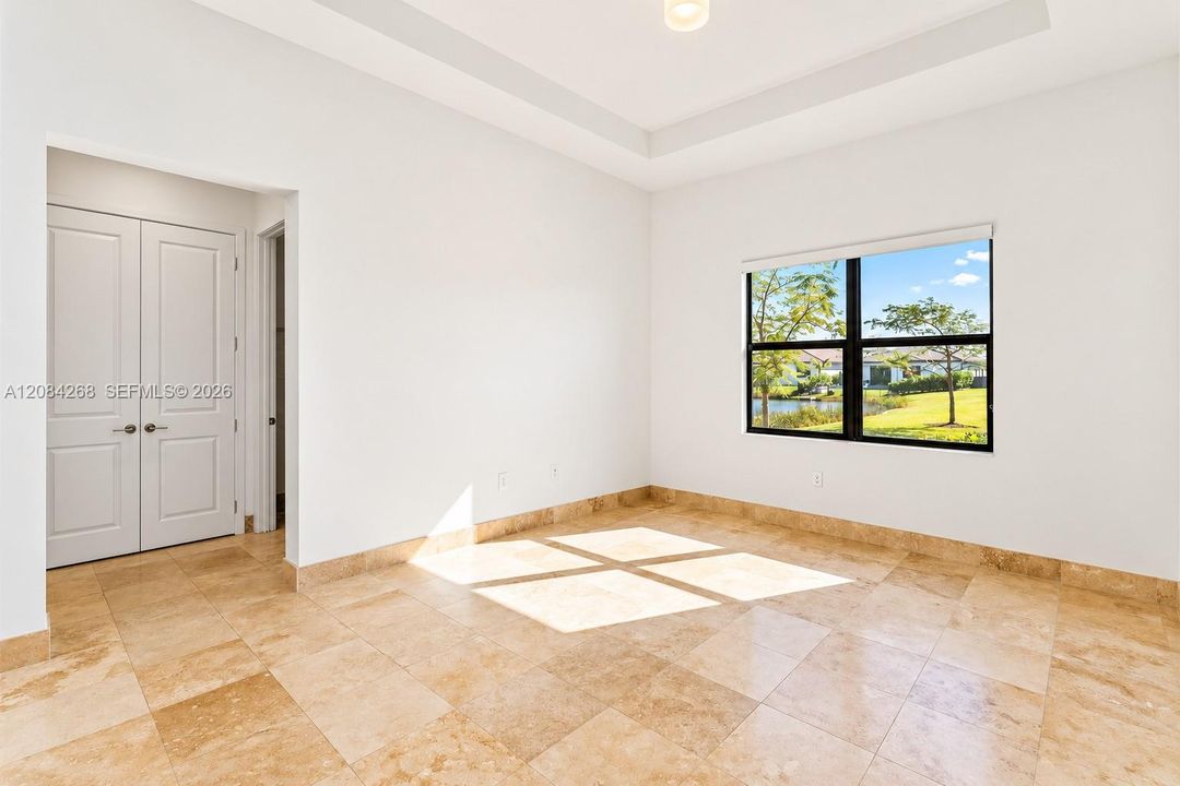 For Sale: $969,900 (3 beds, 3 baths, 2047 Square Feet)