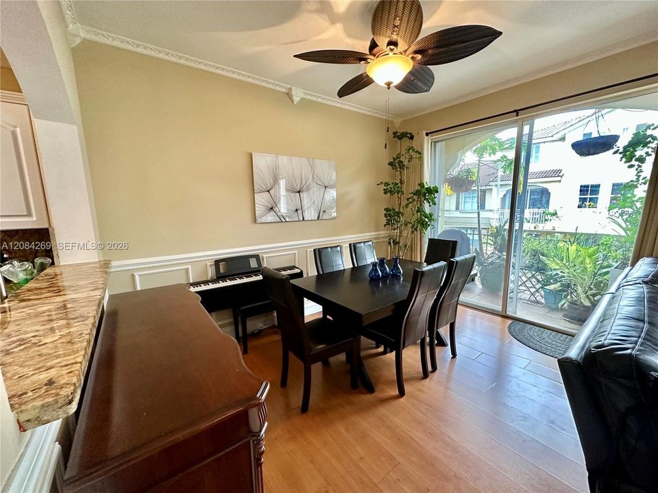 For Rent: $3,000 (3 beds, 2 baths, 1385 Square Feet)