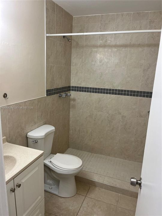 For Rent: $2,250 (2 beds, 2 baths, 11371 Square Feet)