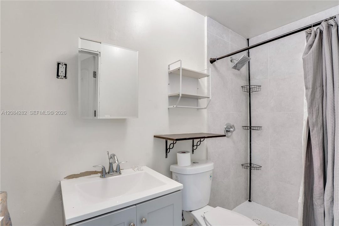 En Venta: $494,900 (3 camas, 2 baños, 1355 Pies cuadrados)