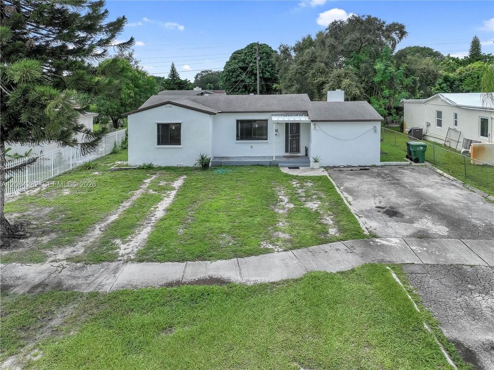 En Venta: $494,900 (3 camas, 2 baños, 1355 Pies cuadrados)