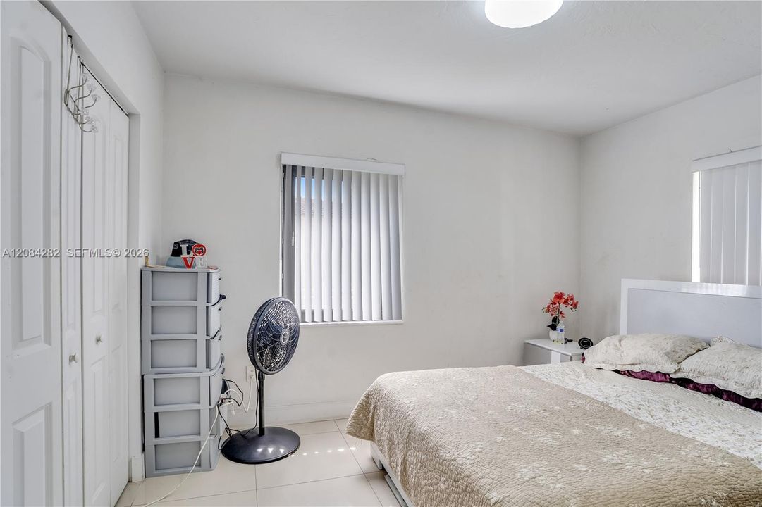 En Venta: $494,900 (3 camas, 2 baños, 1355 Pies cuadrados)