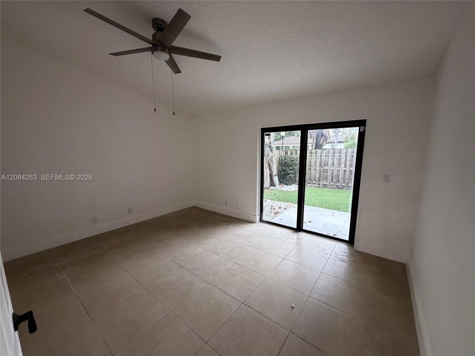 For Rent: $3,180 (3 beds, 2 baths, 1266 Square Feet)