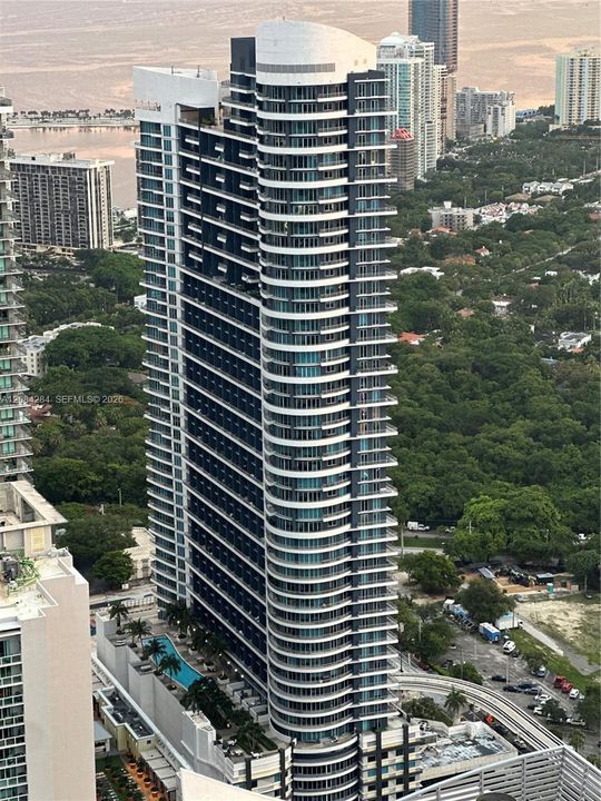 出租: $5,900 (2 贝兹, 2 浴室, 1254 平方英尺)