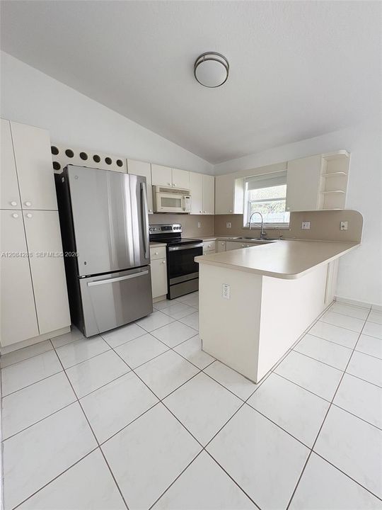En Venta: $545,000 (3 camas, 2 baños, 1422 Pies cuadrados)
