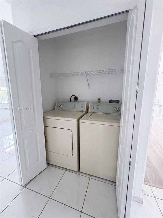 En Venta: $545,000 (3 camas, 2 baños, 1422 Pies cuadrados)