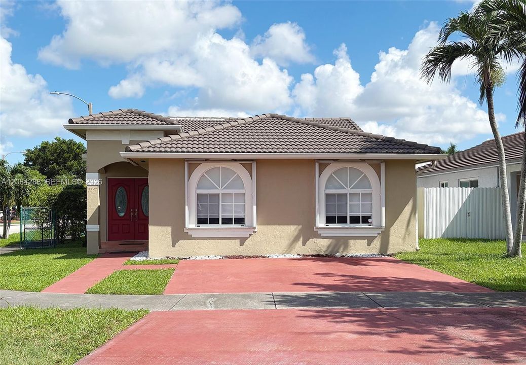 En Venta: $545,000 (3 camas, 2 baños, 1422 Pies cuadrados)
