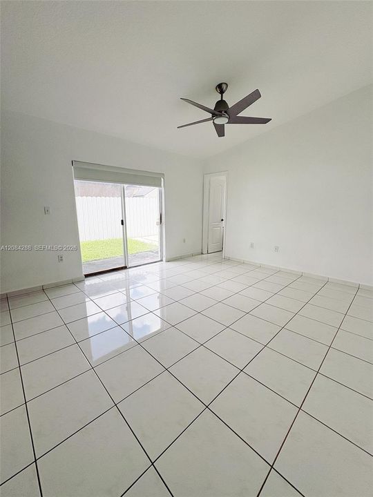 En Venta: $545,000 (3 camas, 2 baños, 1422 Pies cuadrados)